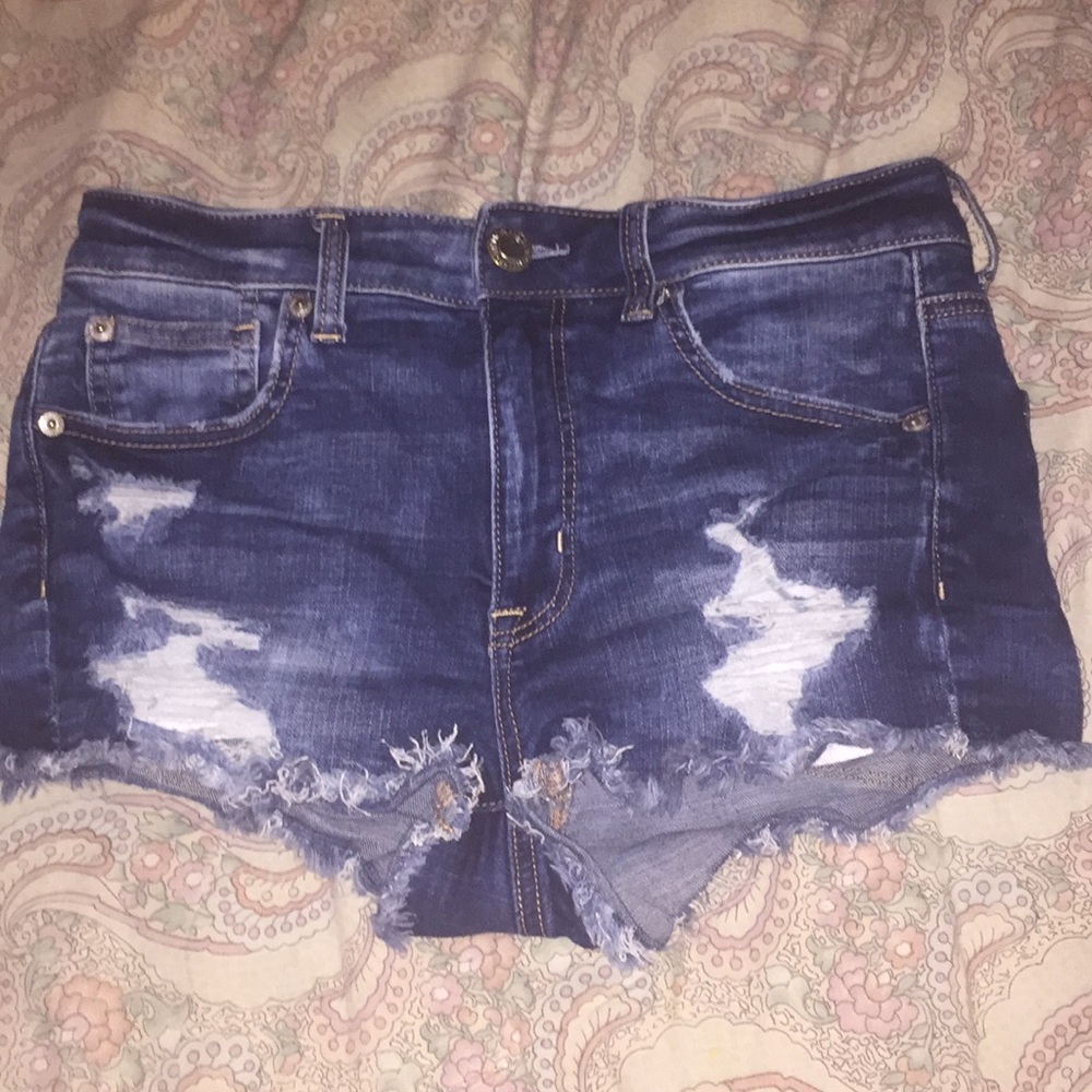 New American eagle women’s jean shorts. Size 6